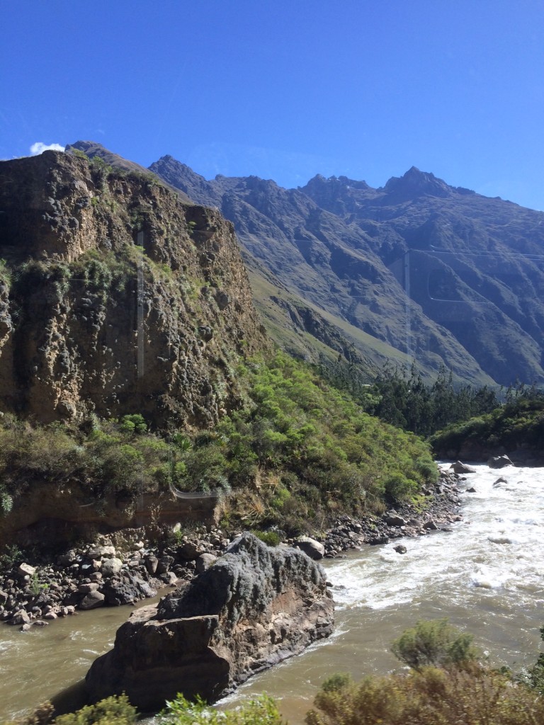 Train Trip From Sacred Valley to Aguas Calientes