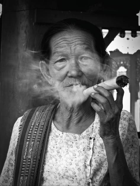 smoking-woman