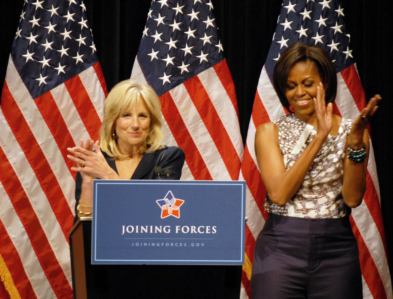 Dr. Jill Biden, First Lady Michelle Obama photo:achieve.defense.gov